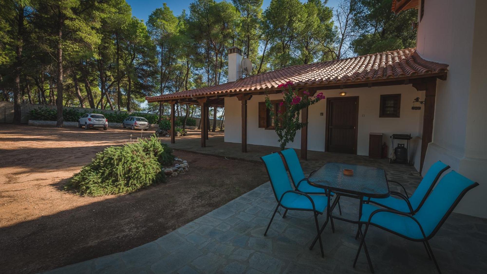 Squirrel Beach Front Villa, Metamorfosi ภายนอก รูปภาพ