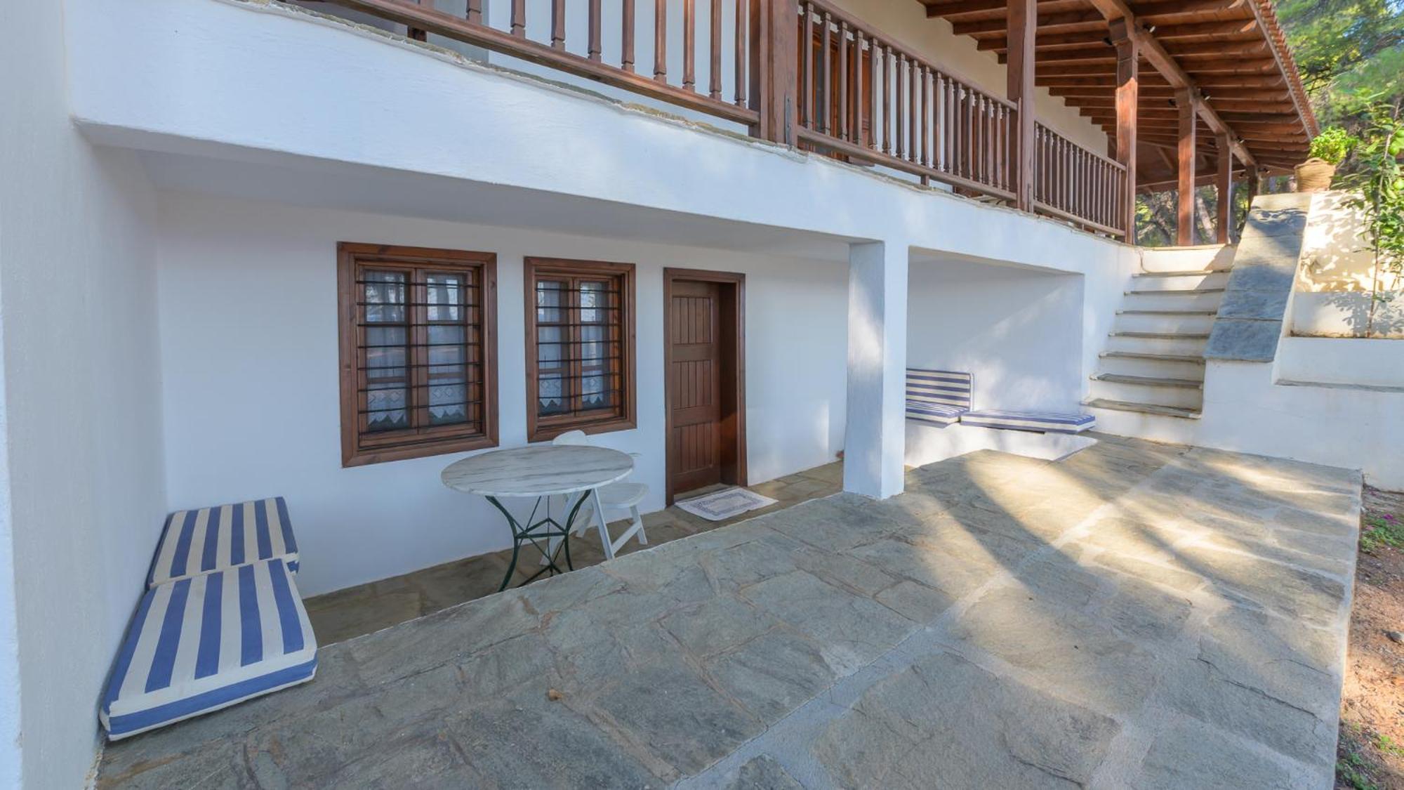 Squirrel Beach Front Villa, Metamorfosi ภายนอก รูปภาพ