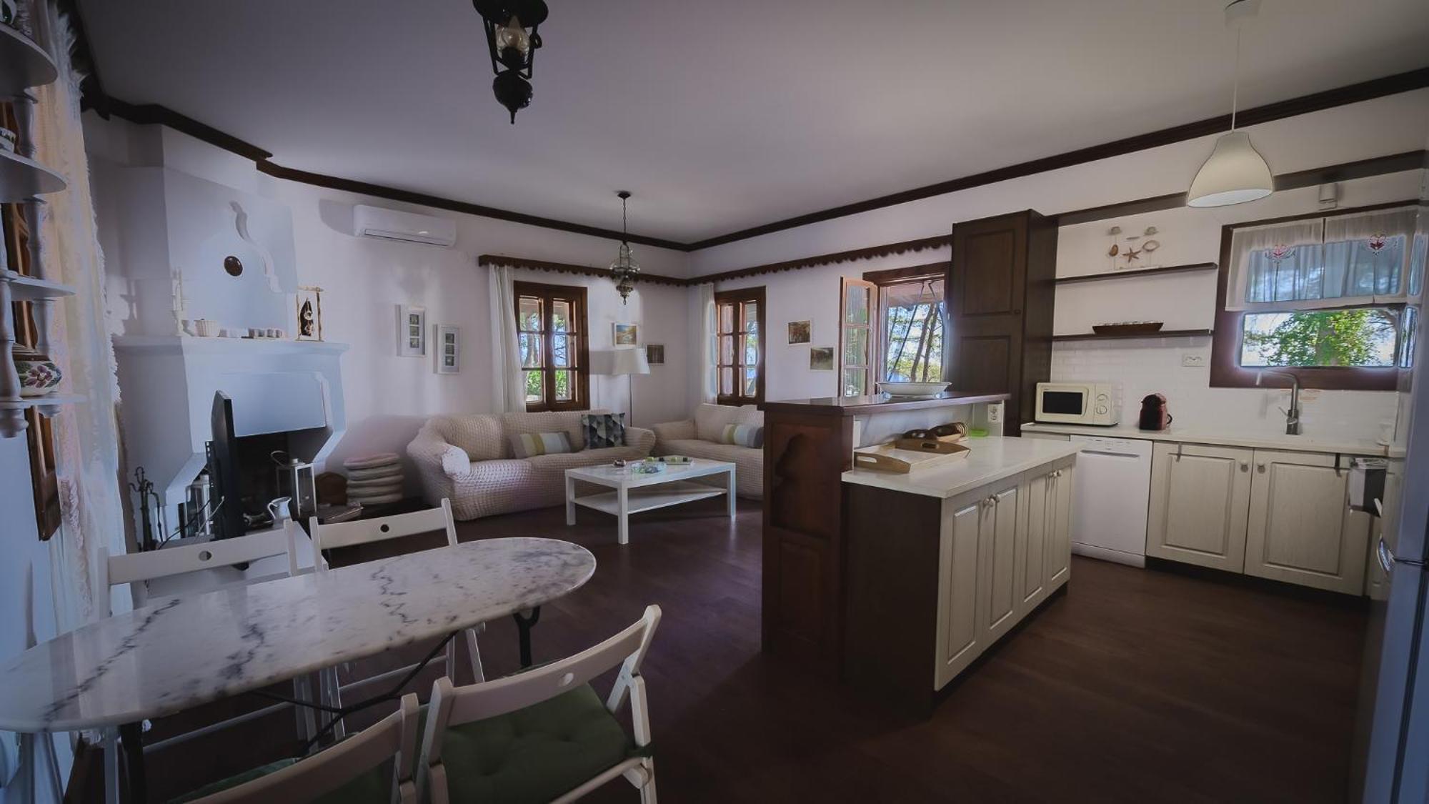 Squirrel Beach Front Villa, Metamorfosi ภายนอก รูปภาพ