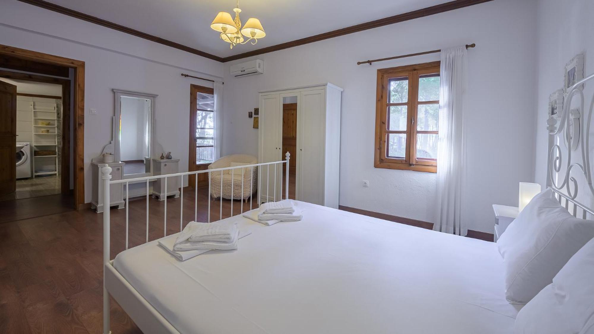 Squirrel Beach Front Villa, Metamorfosi ภายนอก รูปภาพ